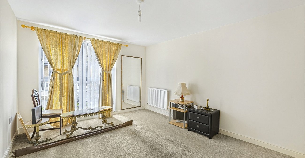 2 bedroom property for sale in South Darenth | Robinson Jackson