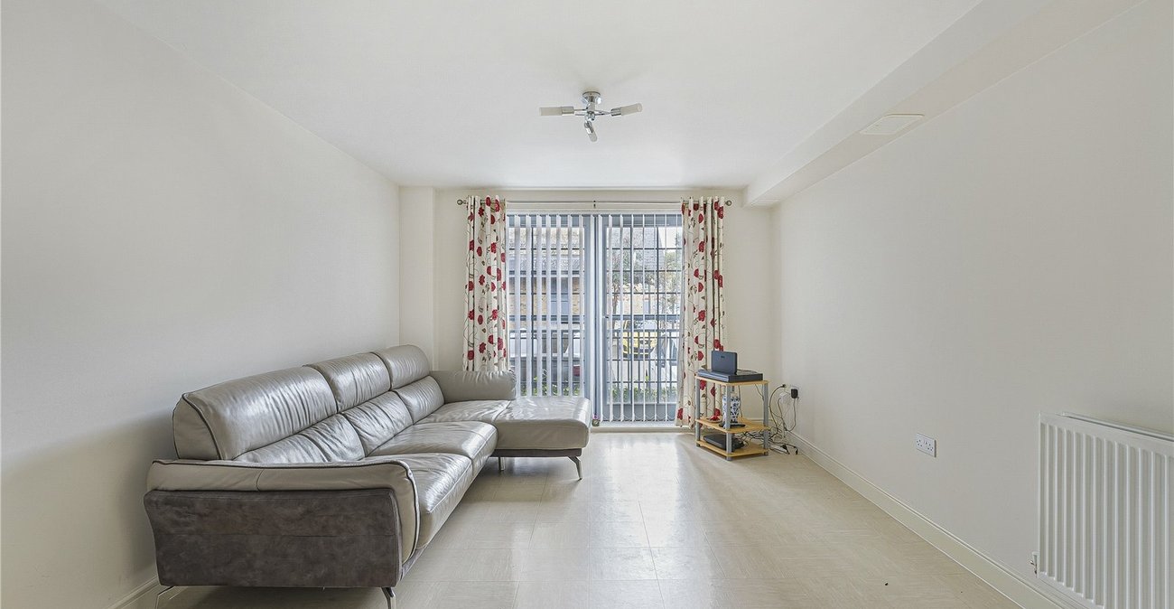 2 bedroom property for sale in South Darenth | Robinson Jackson