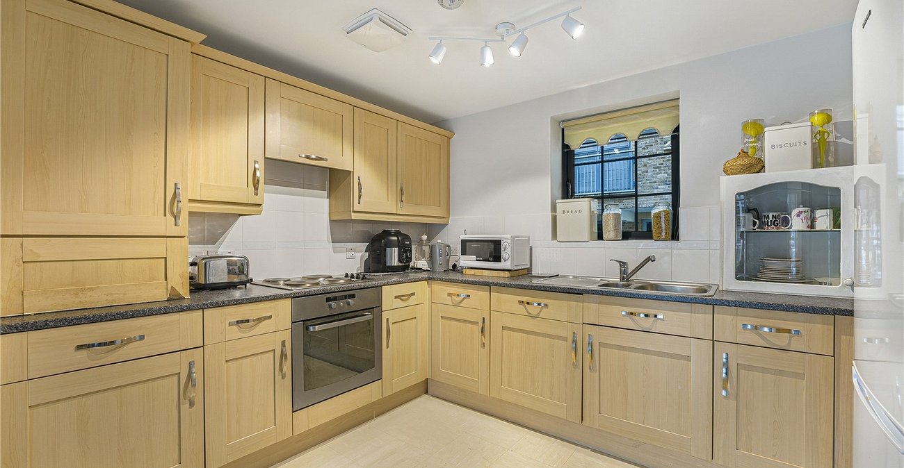 2 bedroom property for sale in South Darenth | Robinson Jackson