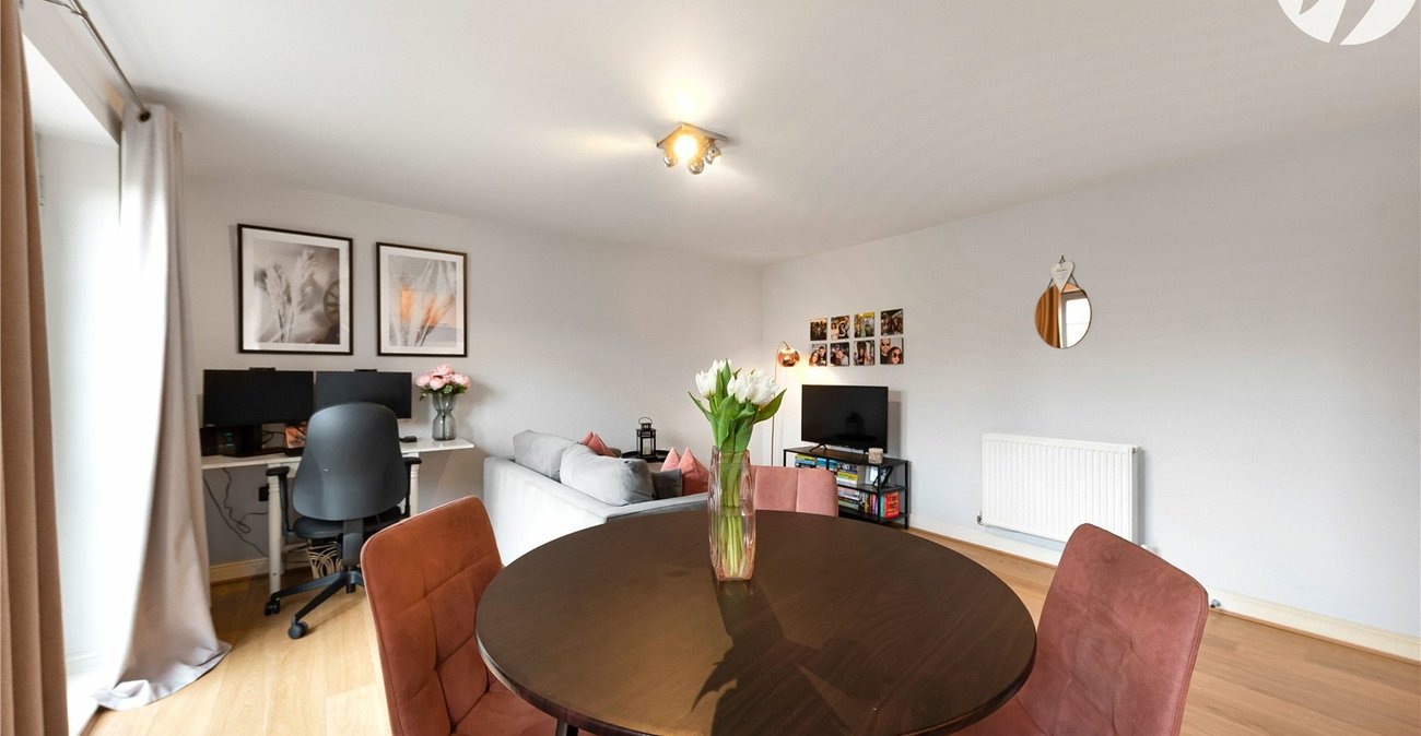 1 bedroom property for sale in South Darenth | Robinson Jackson
