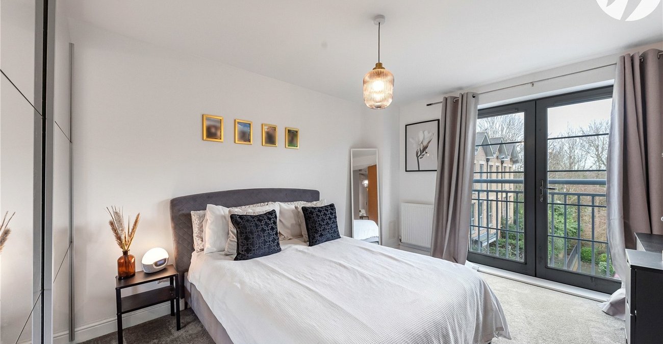 1 bedroom property for sale in South Darenth | Robinson Jackson