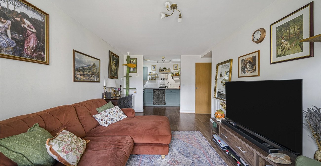 2 bedroom property for sale in South Darenth | Robinson Jackson