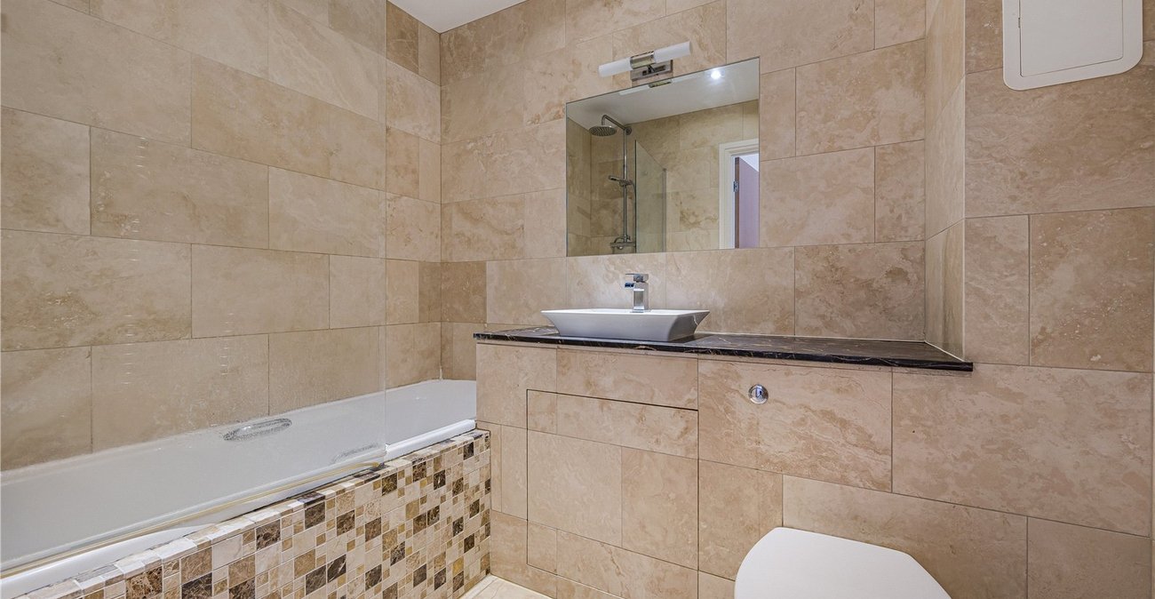 2 bedroom property for sale in South Darenth | Robinson Jackson