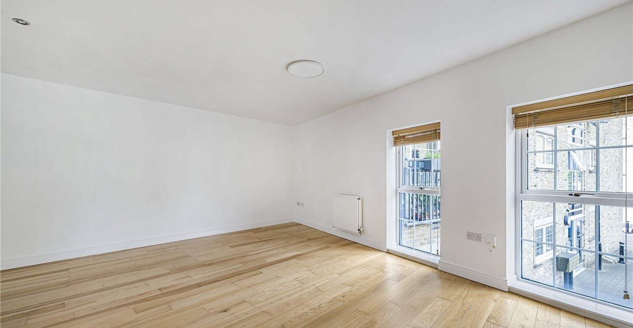 2 bedroom property for sale in South Darenth | Robinson Jackson