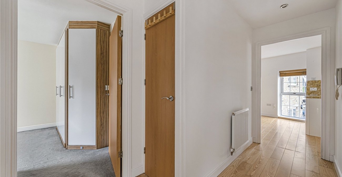 2 bedroom property for sale in South Darenth | Robinson Jackson