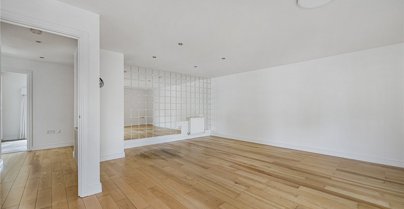 2 bedroom property for sale in South Darenth | Robinson Jackson