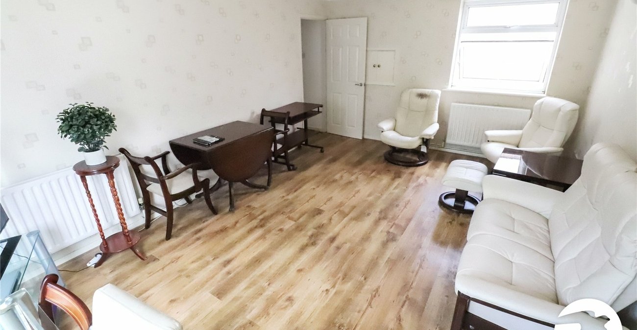 2 bedroom property for sale in Belvedere | Robinson Jackson