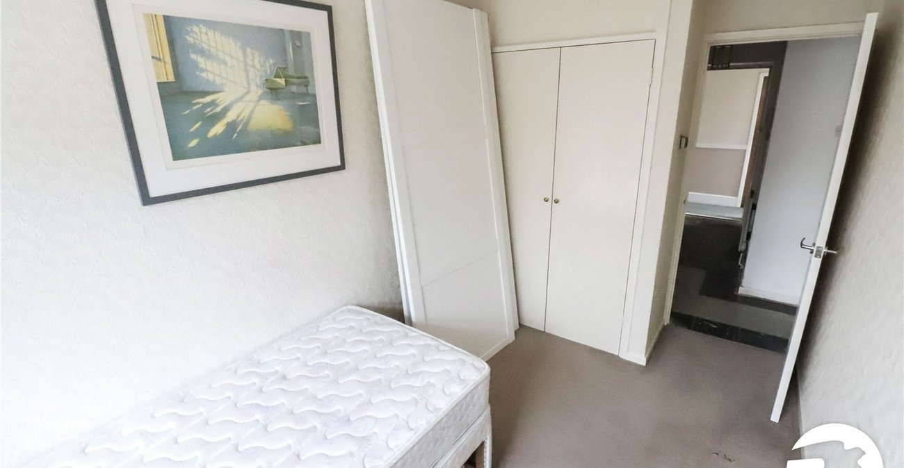 2 bedroom property for sale in Belvedere | Robinson Jackson