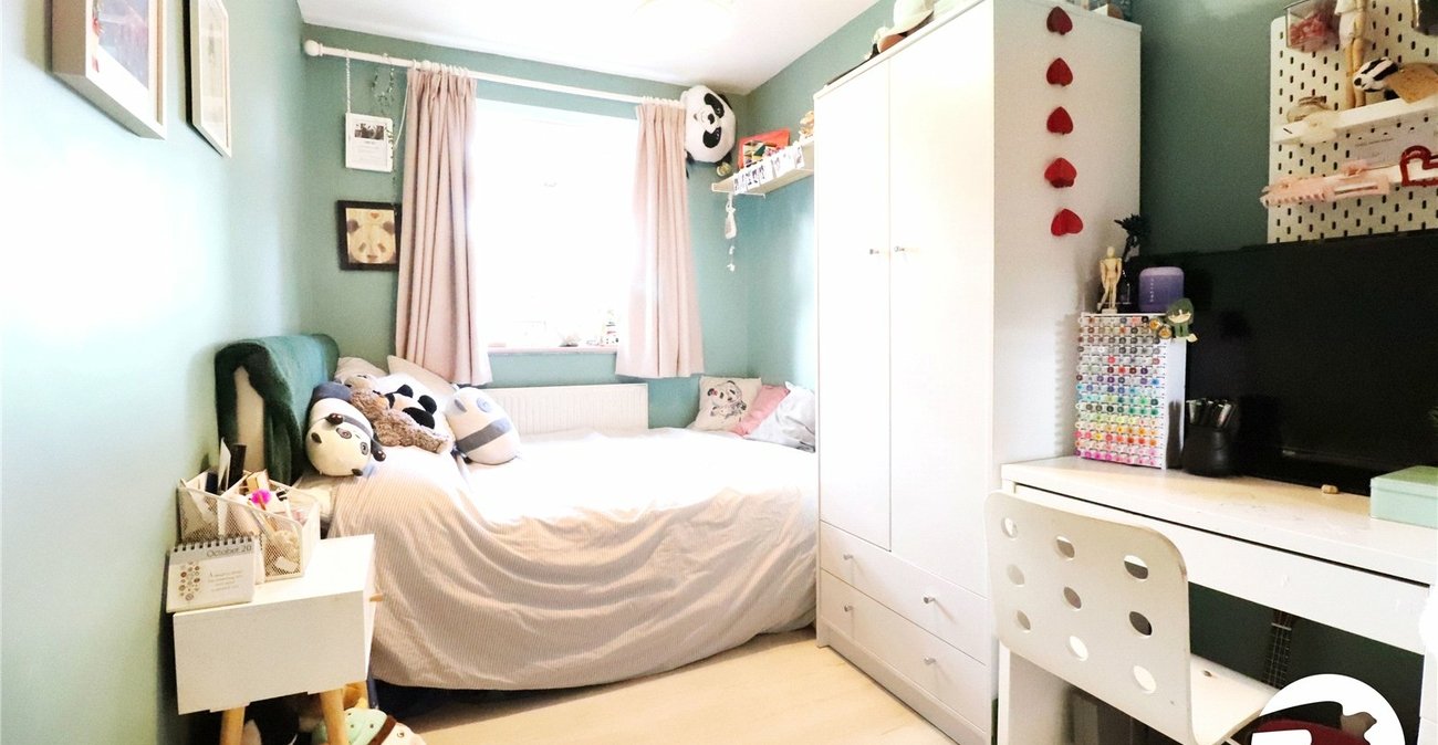 2 bedroom property for sale in Belvedere | Robinson Jackson