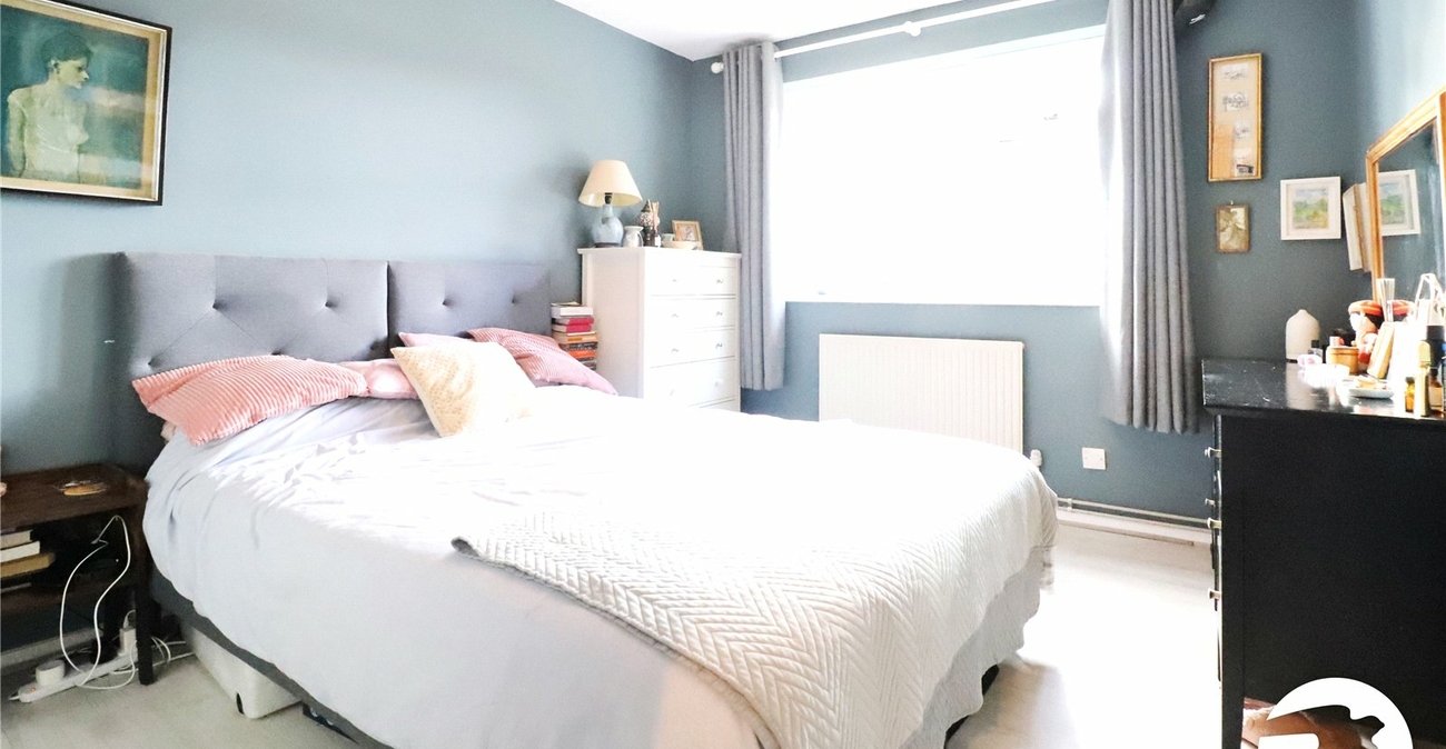 2 bedroom property for sale in Belvedere | Robinson Jackson