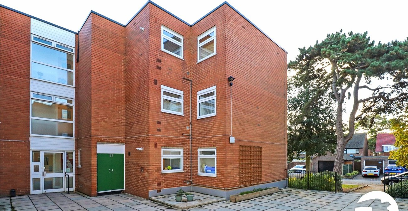 2 bedroom property for sale in Belvedere | Robinson Jackson