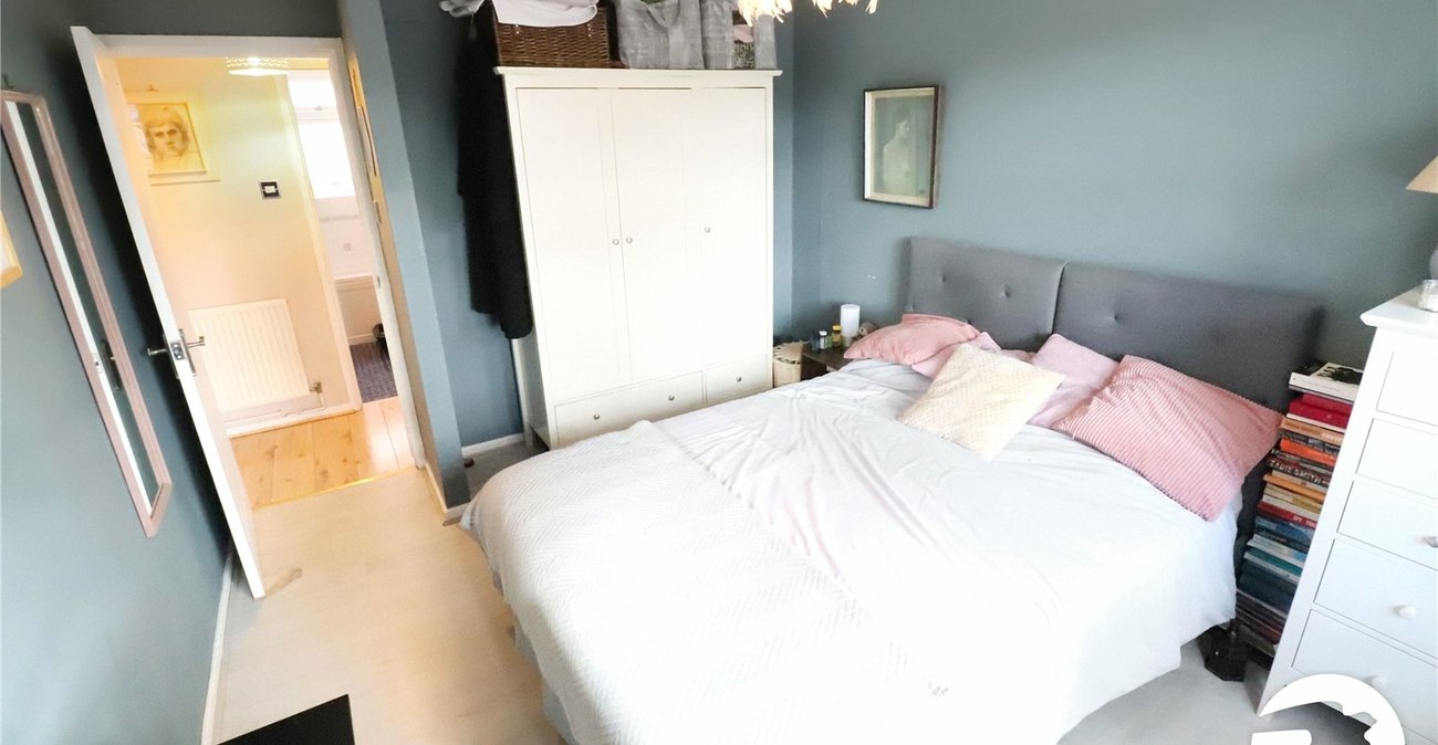 2 bedroom property for sale in Belvedere | Robinson Jackson