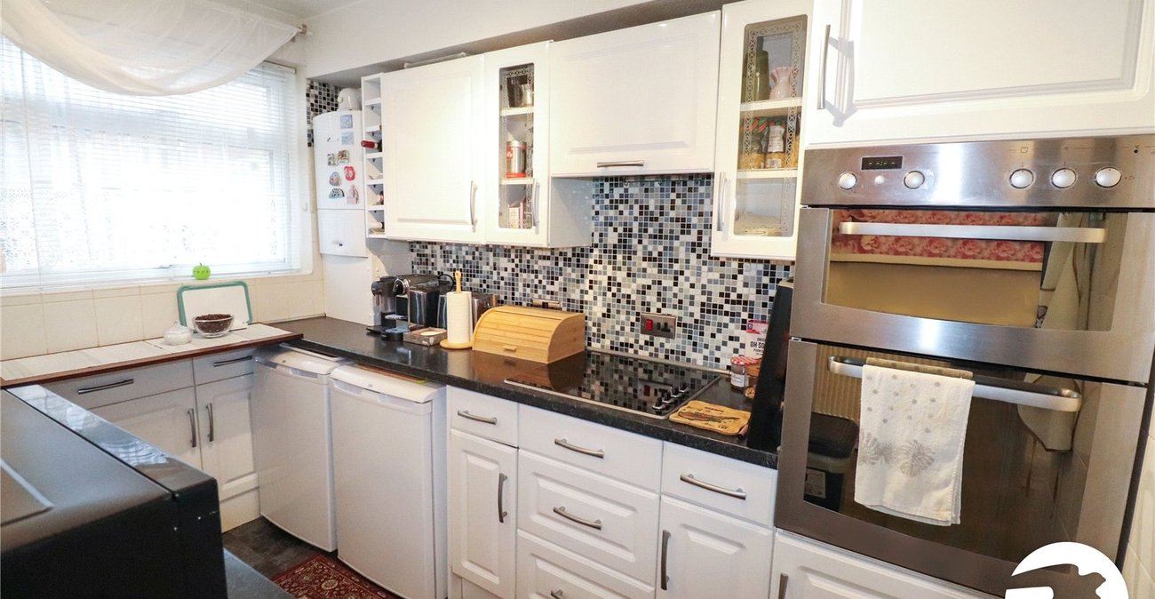 2 bedroom property for sale in Belvedere | Robinson Jackson