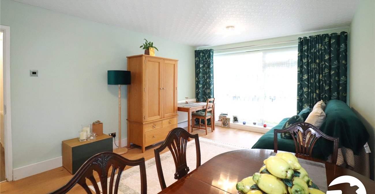 2 bedroom property for sale in Belvedere | Robinson Jackson