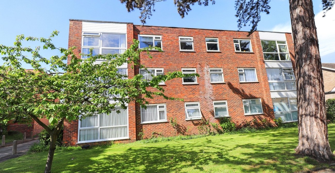 2 bedroom property for sale in Belvedere | Robinson Jackson