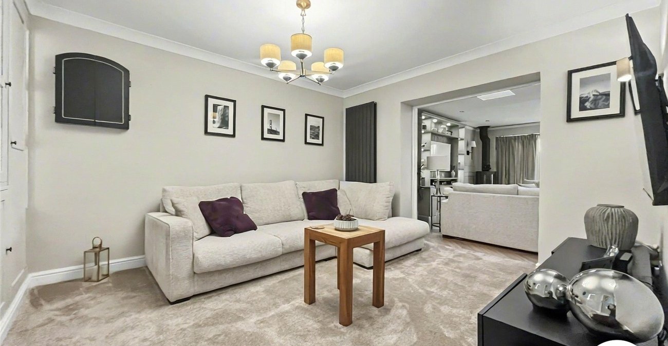 3 bedroom house for sale in Rochester | Robinson Michael & Jackson