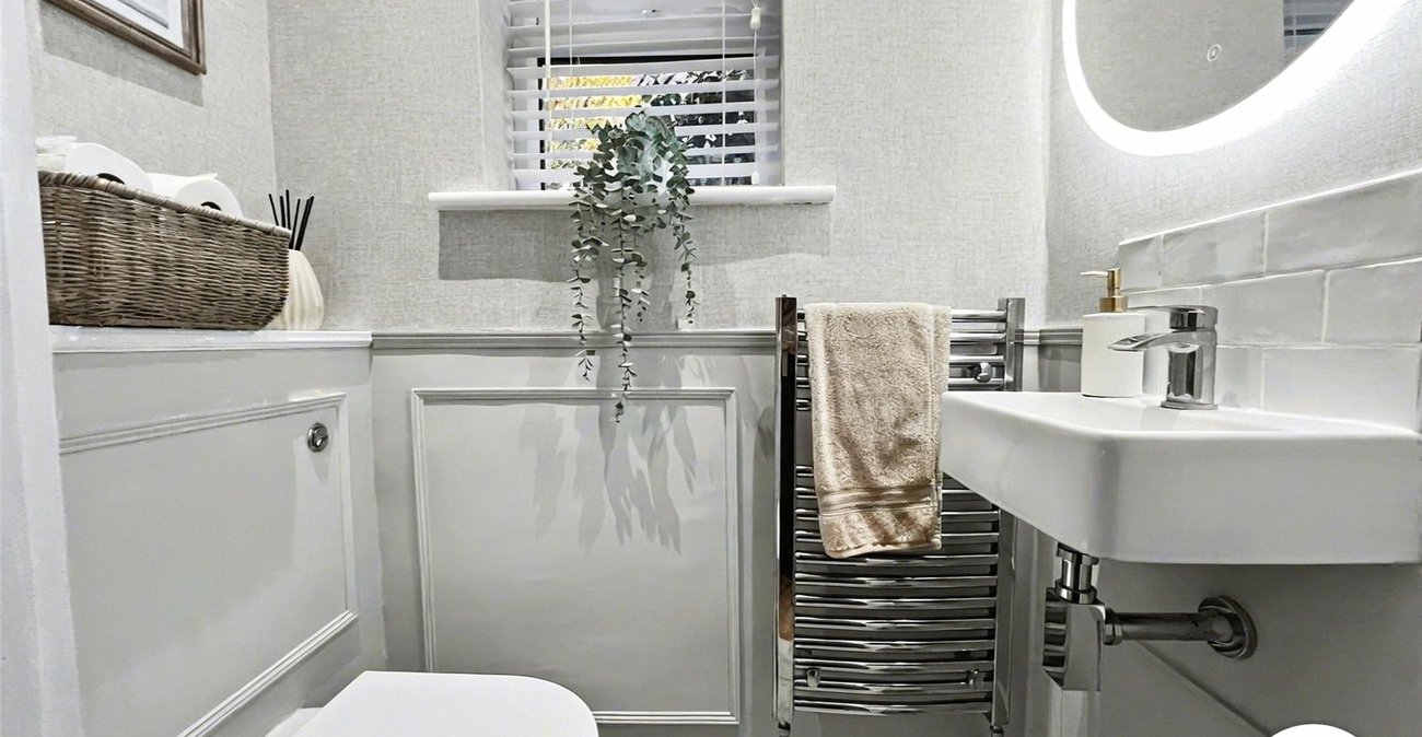 3 bedroom house for sale in Rochester | Robinson Michael & Jackson