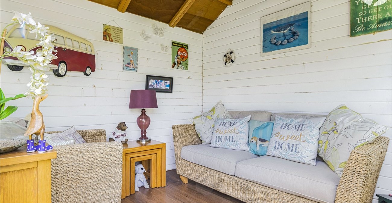 2 bedroom bungalow for sale in Hawley | Robinson Jackson