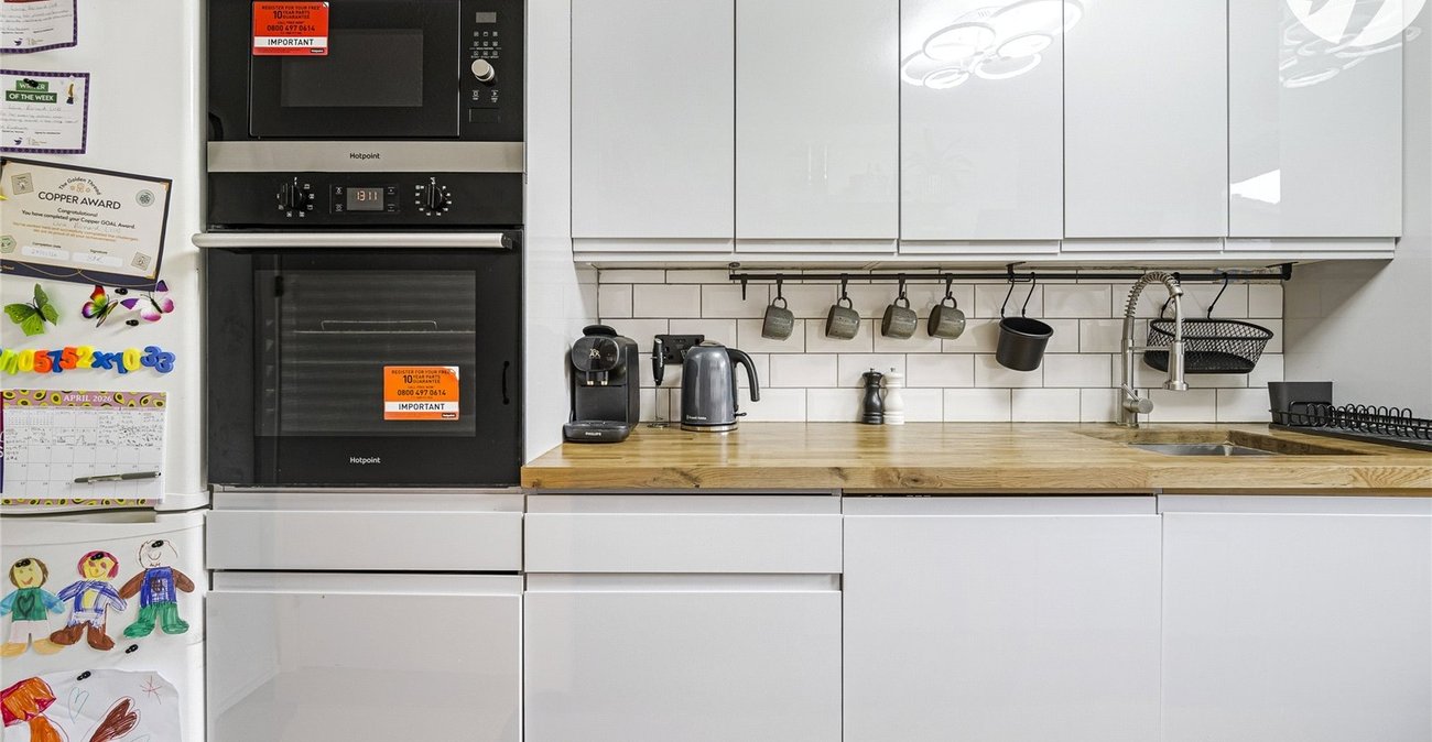 3 bedroom house for sale in Greenhithe | Robinson Jackson