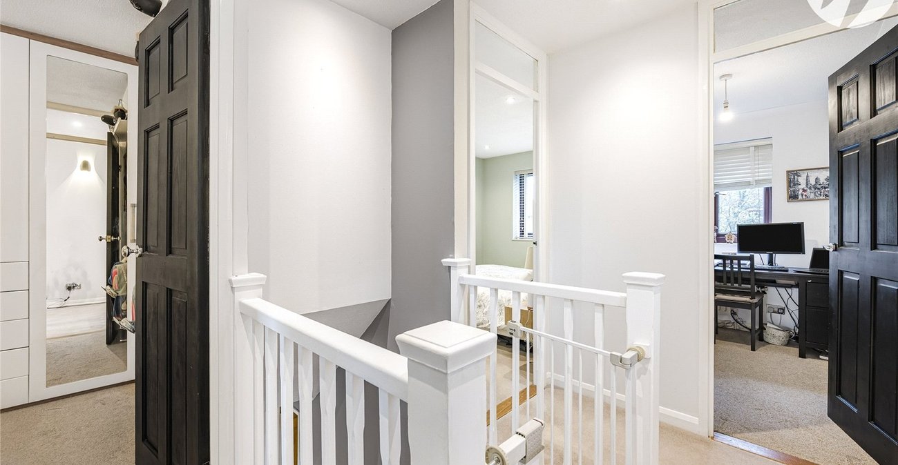 3 bedroom house for sale in Greenhithe | Robinson Jackson