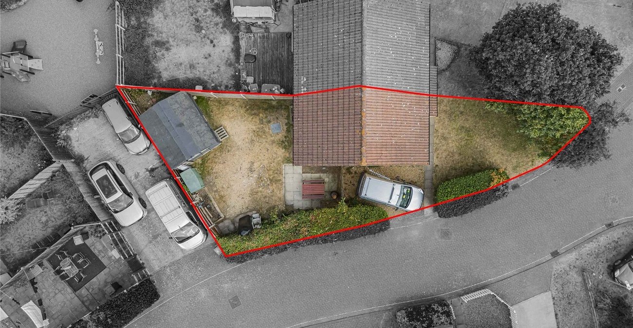 2 bedroom house for sale in Greenhithe | Robinson Jackson