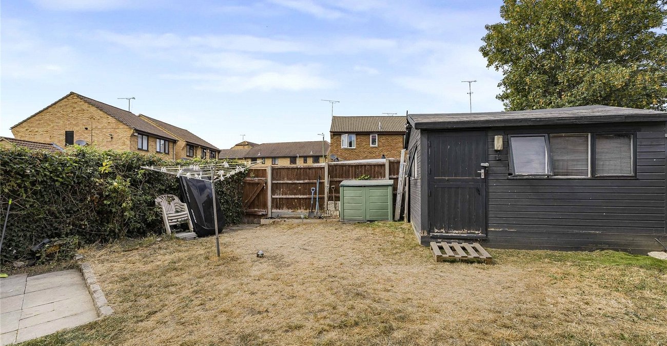 2 bedroom house for sale in Greenhithe | Robinson Jackson