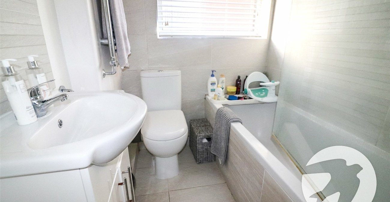 2 bedroom property for sale in Barnehurst | Robinson Jackson