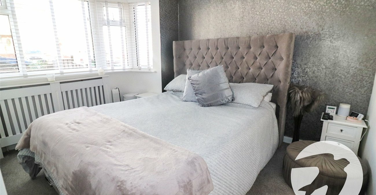 2 bedroom property for sale in Barnehurst | Robinson Jackson