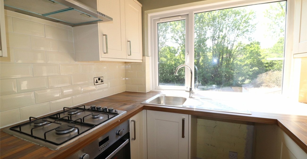 2 bedroom property for sale in Bexleyheath | Robinson Jackson