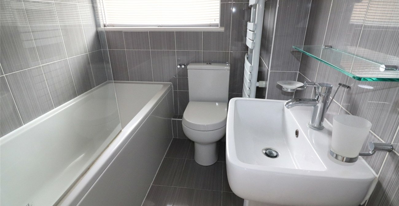 2 bedroom property for sale in Bexleyheath | Robinson Jackson