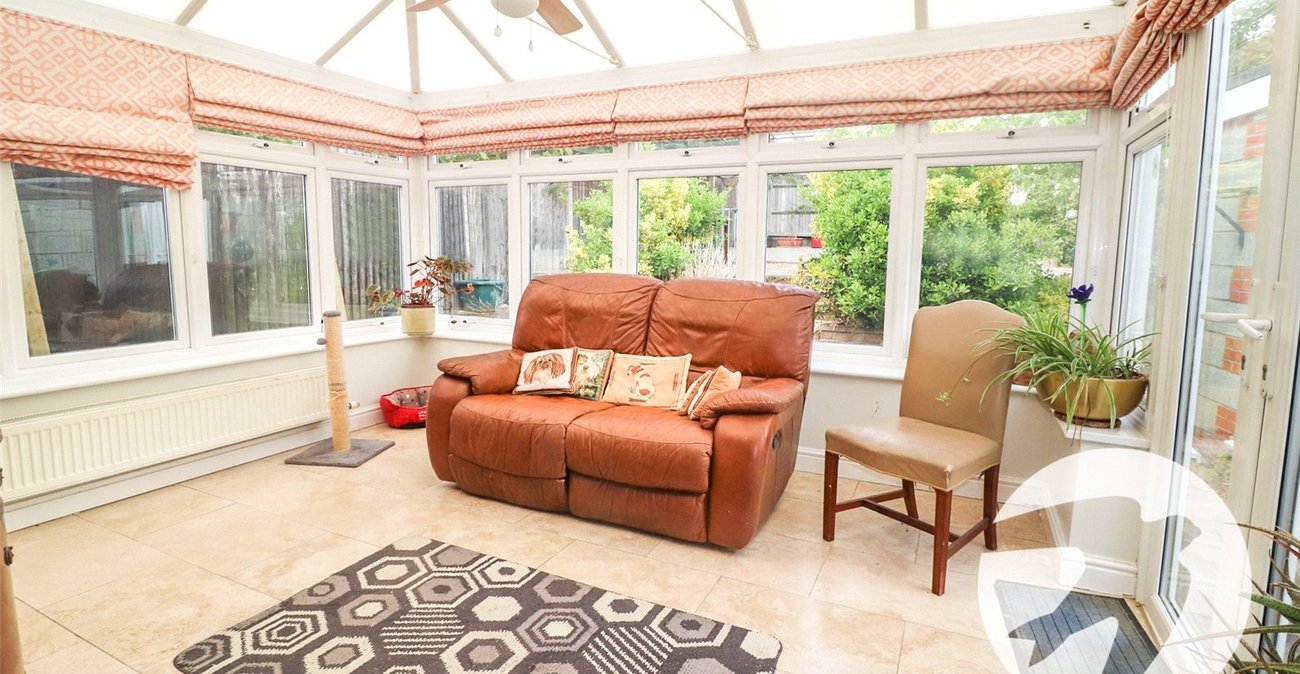 3 bedroom bungalow for sale in Bexleyheath | Robinson Jackson