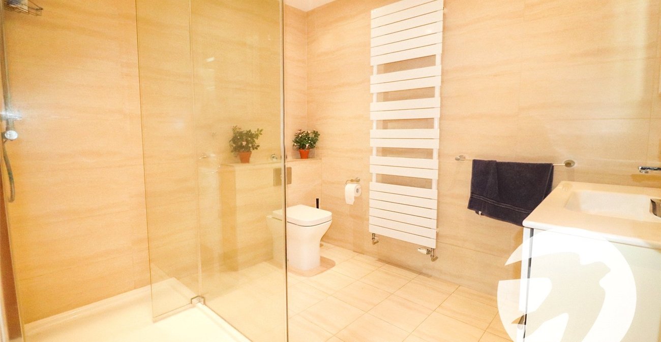 3 bedroom bungalow for sale in Bexleyheath | Robinson Jackson