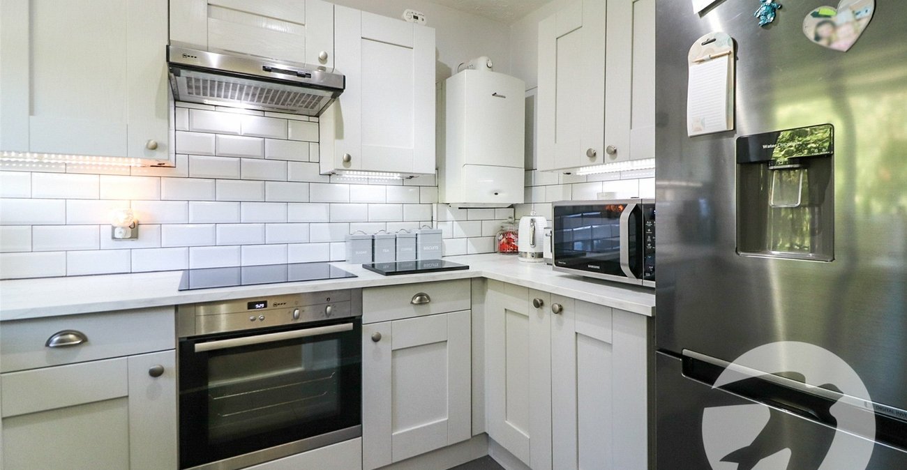 2 bedroom property for sale in Barnehurst | Robinson Jackson