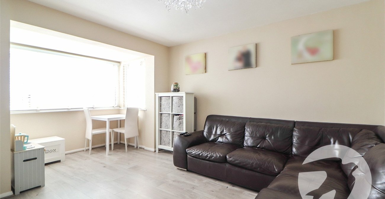 2 bedroom property for sale in Barnehurst | Robinson Jackson