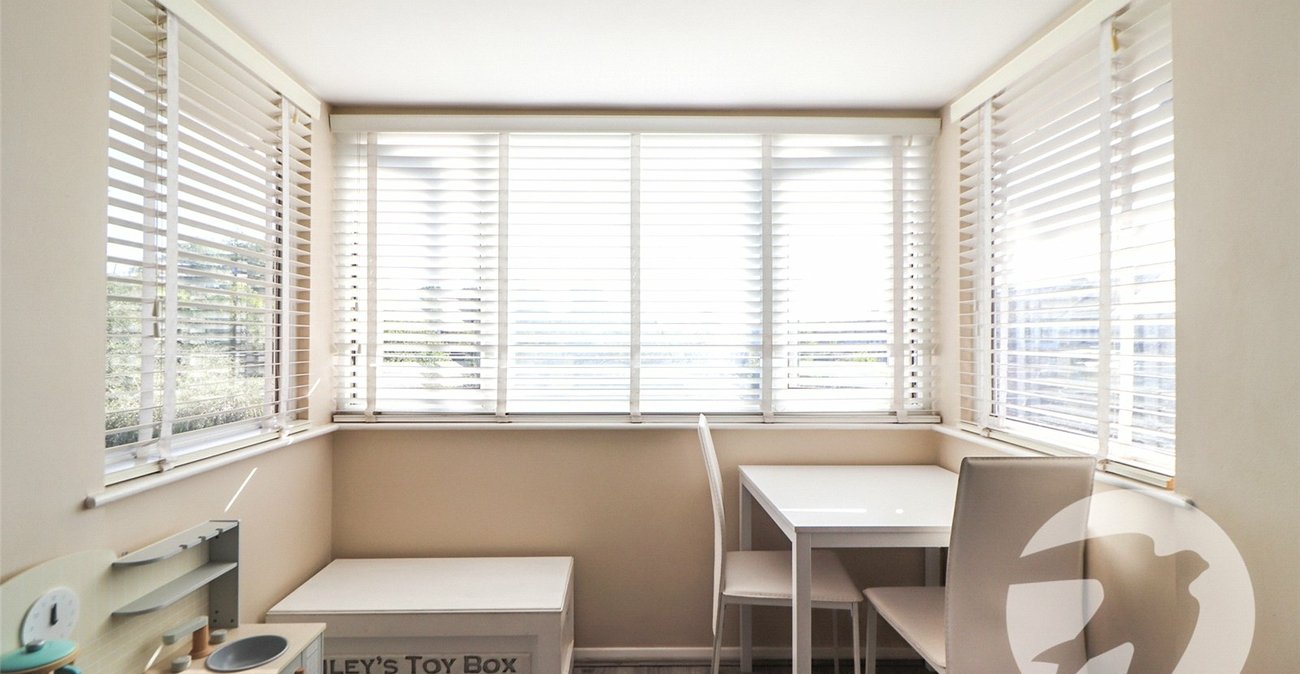 2 bedroom property for sale in Barnehurst | Robinson Jackson