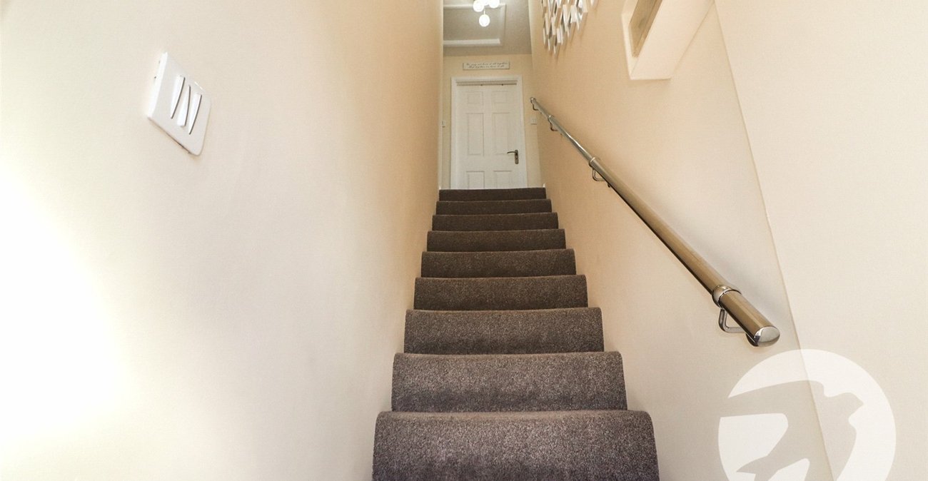 2 bedroom property for sale in Barnehurst | Robinson Jackson