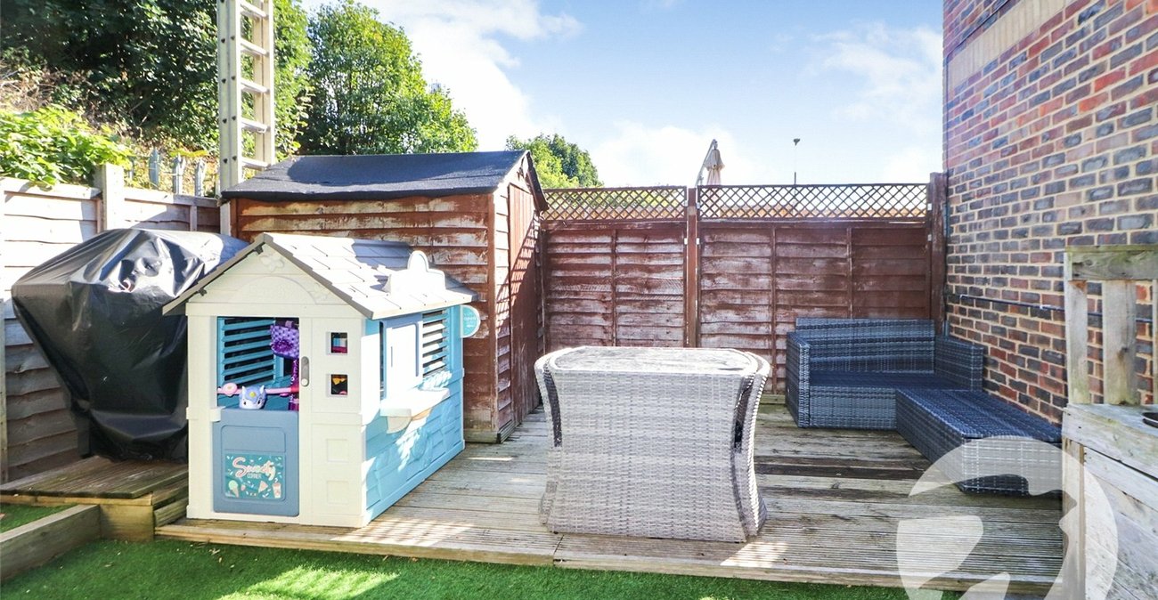 2 bedroom property for sale in Barnehurst | Robinson Jackson