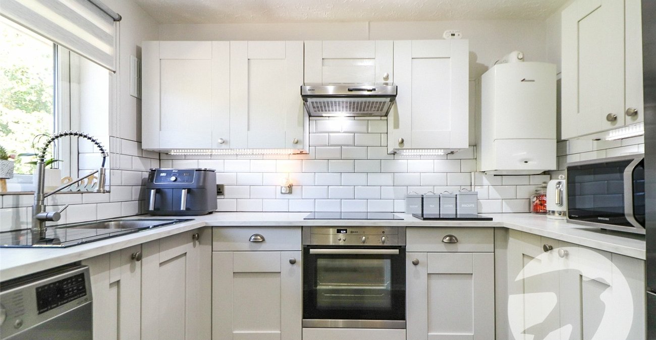 2 bedroom property for sale in Barnehurst | Robinson Jackson