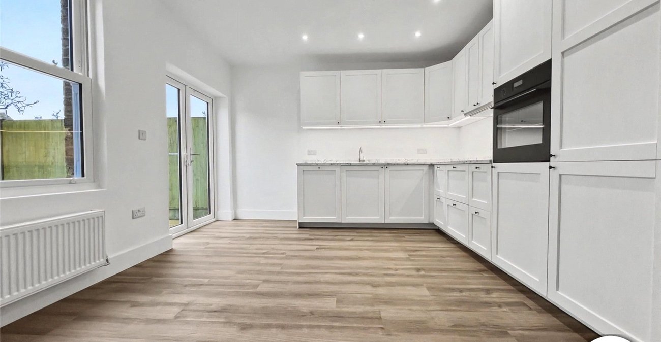 2 bedroom house for sale in Chatham | Robinson Michael & Jackson