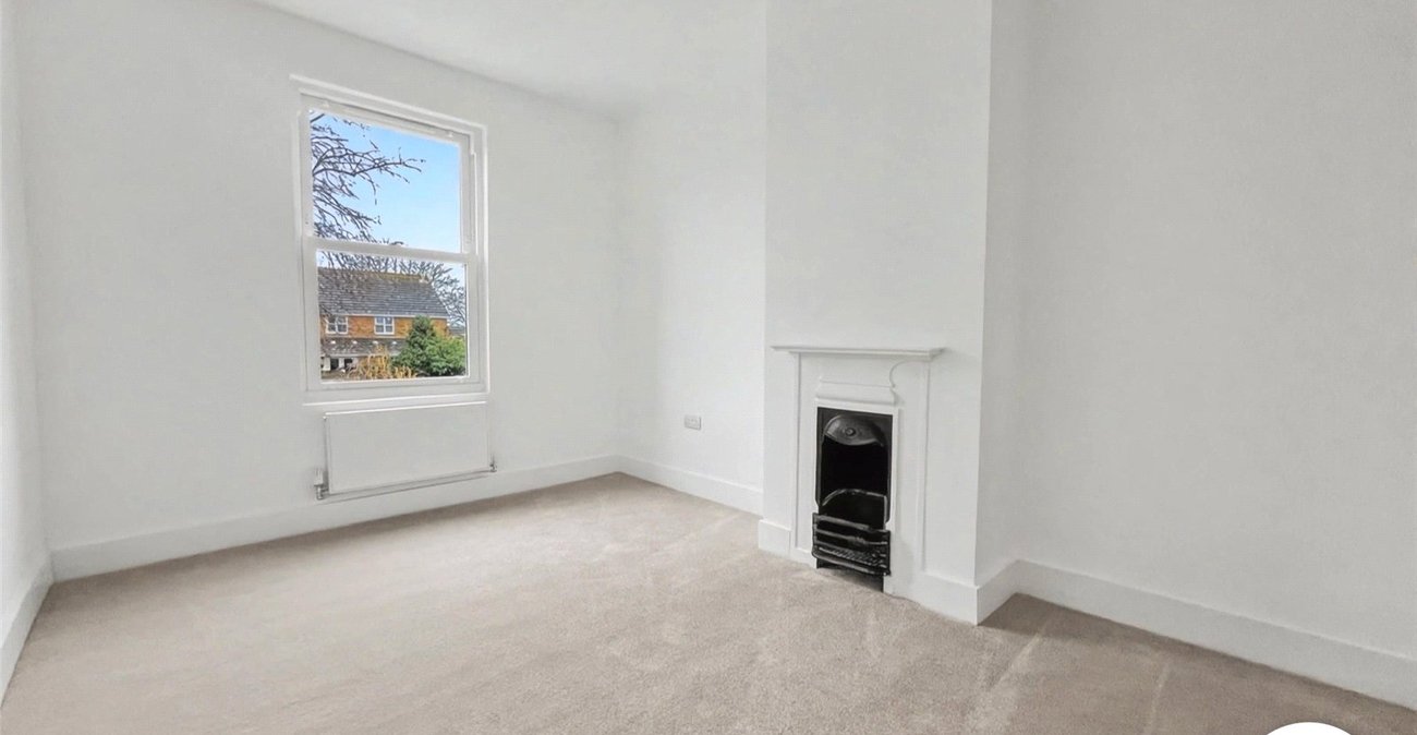 2 bedroom house for sale in Chatham | Robinson Michael & Jackson