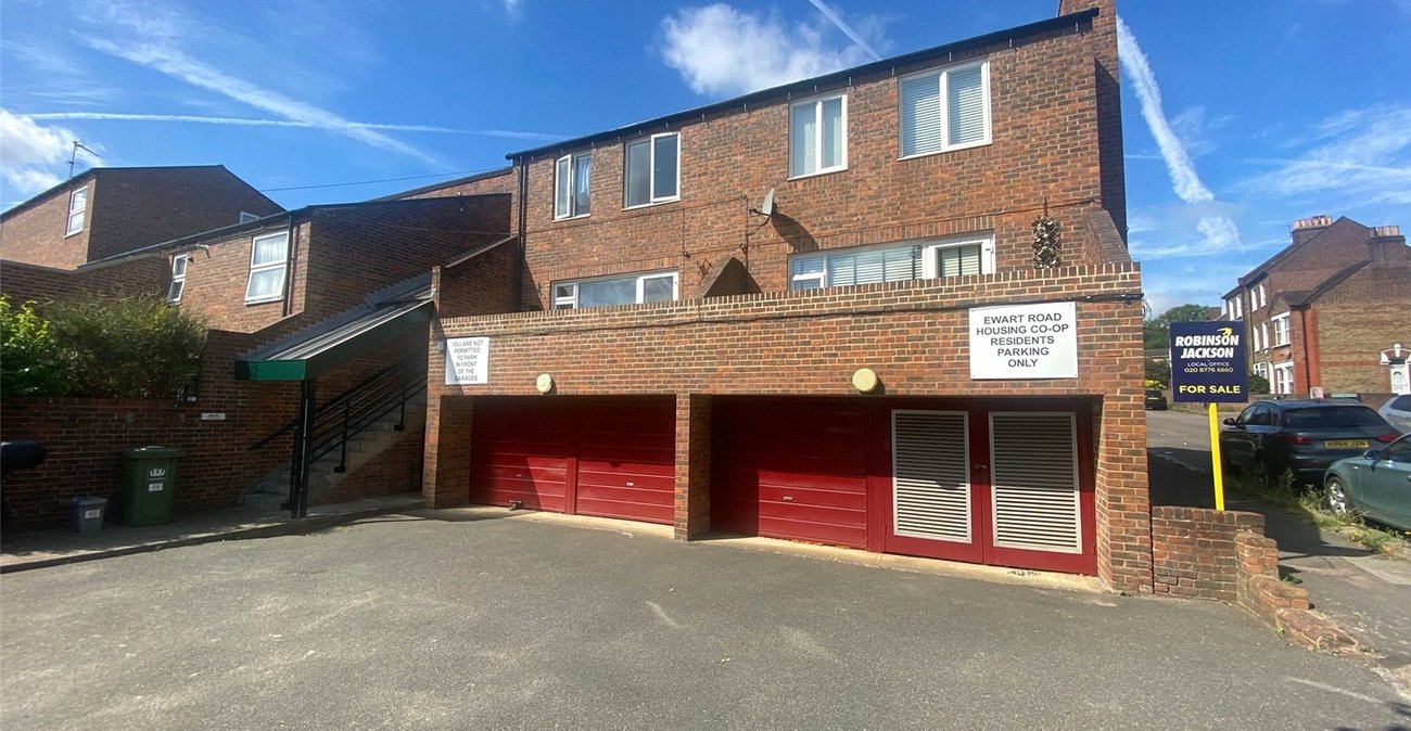 1 bedroom property for sale in Forest Hill | Robinson Jackson