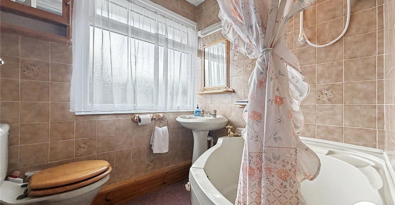 3 bedroom house for sale in Rochester | Robinson Michael & Jackson