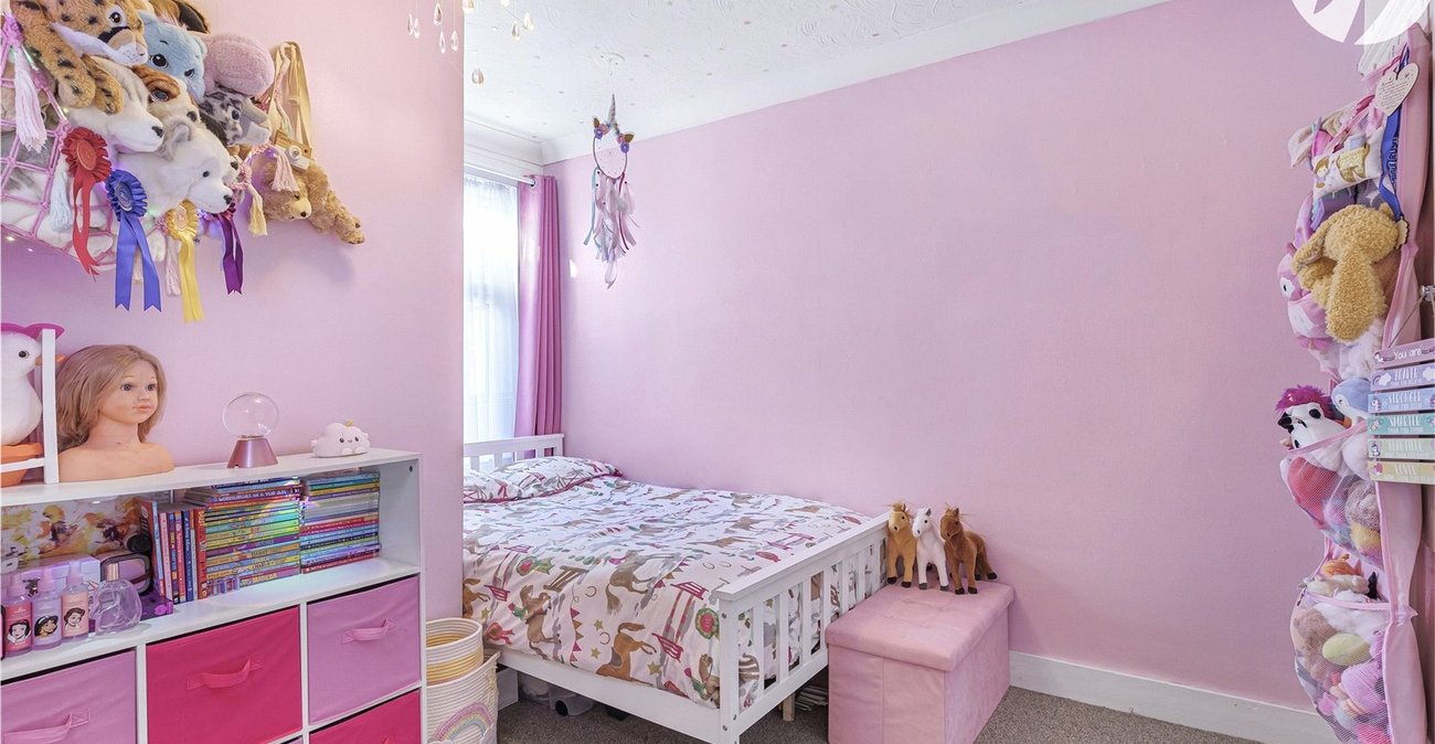 3 bedroom house for sale in Greenhithe | Robinson Jackson