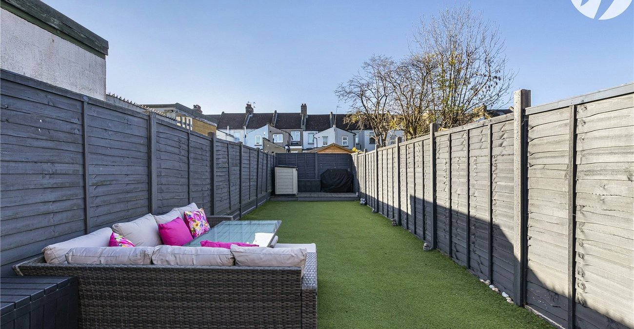 3 bedroom house for sale in Greenhithe | Robinson Jackson