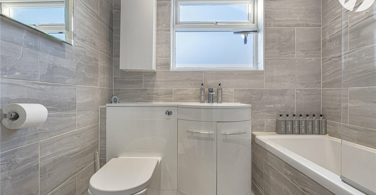 3 bedroom house for sale in Greenhithe | Robinson Jackson