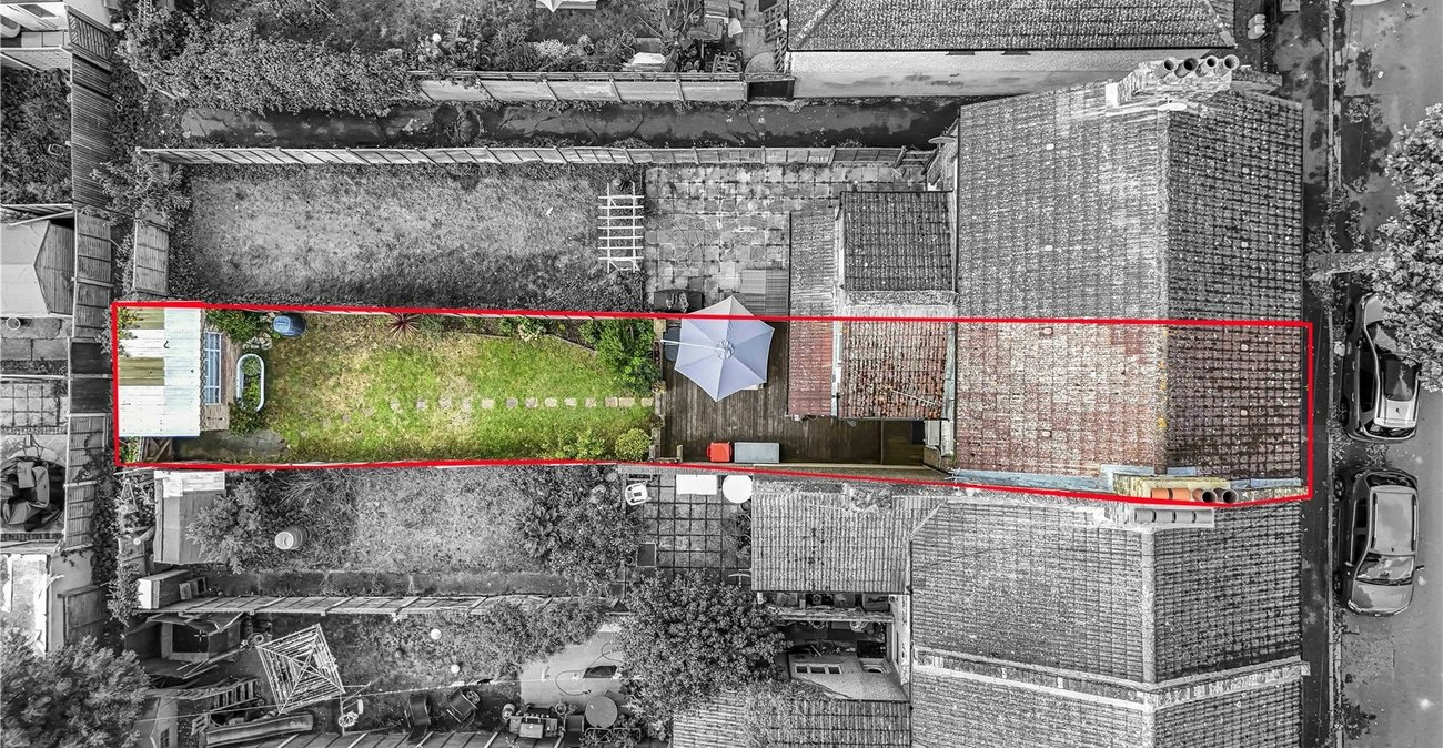 2 bedroom house for sale in Greenhithe | Robinson Jackson