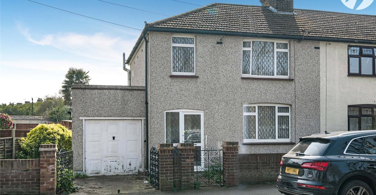 3 bedroom house for sale in Greenhithe | Robinson Jackson