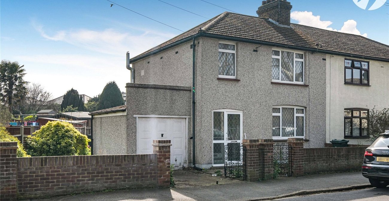 3 bedroom house for sale in Greenhithe | Robinson Jackson