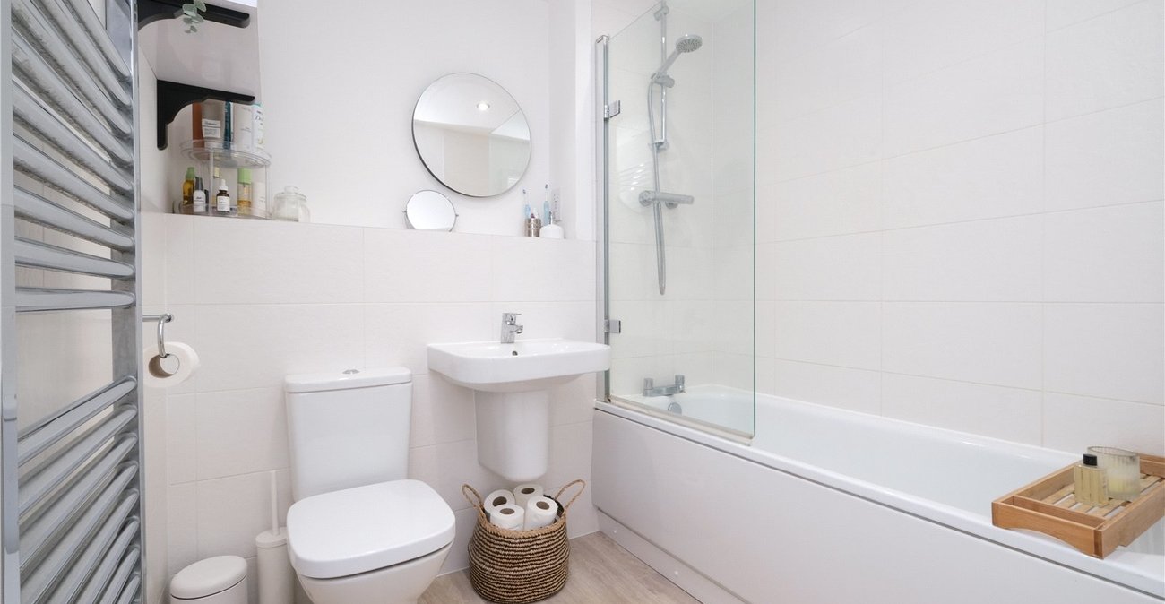 1 bedroom property for sale in Castle Hill | Robinson Jackson