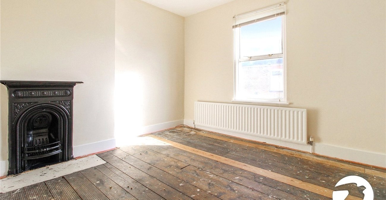 2 bedroom house for sale in Northfleet | Robinson Michael & Jackson